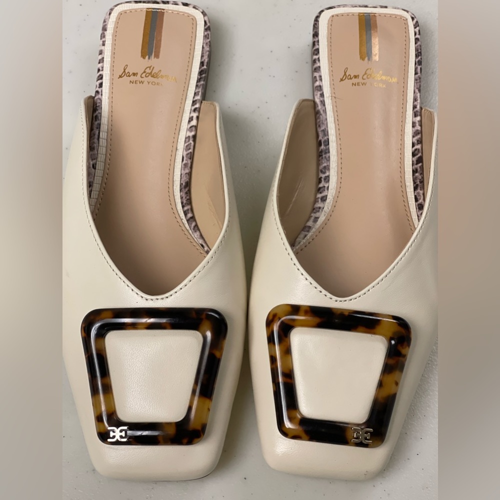 Sam Edelman flats, cream with tortoise, size 7.